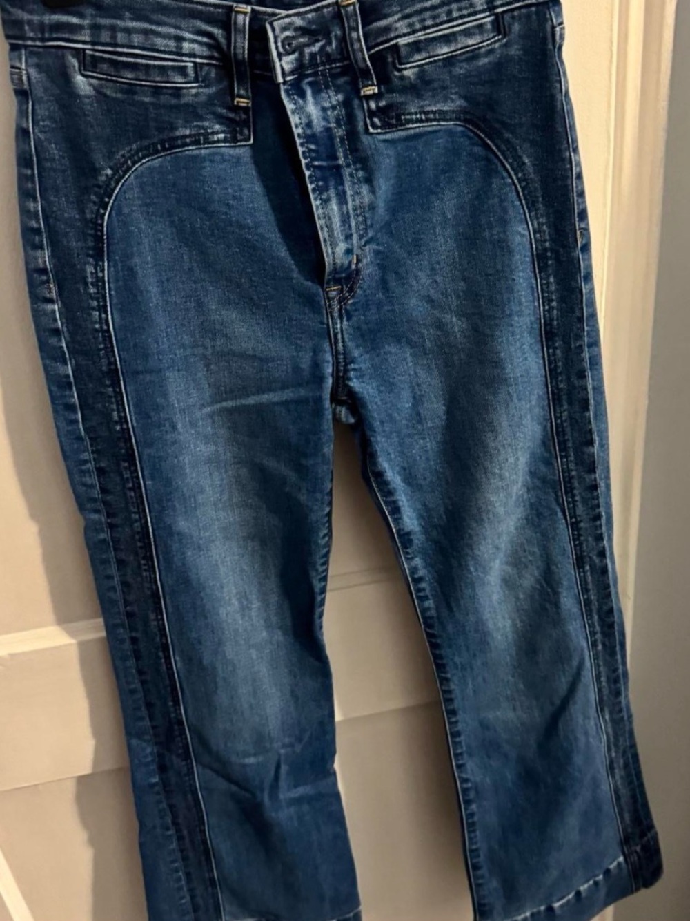 Gap 70s Flare High Rise Jeans with Chaps Stitch Detailing Size 28 - Picture 3 of 7